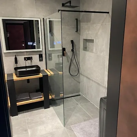 Grey W Czeladzi, Fv, 8km Do Katowic *