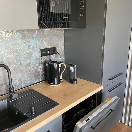 Grey W Czeladzi, Fv, 8km Do Katowic *