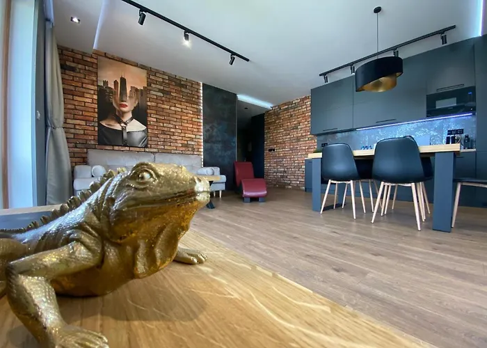 Grey W Czeladzi, Fv, 8km Do Katowic * שלאדז'